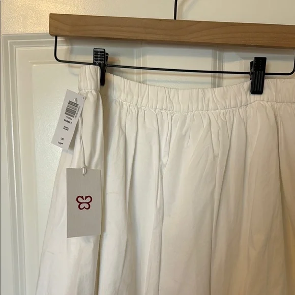 Aritzia White Midi Skirt - Picture 2 of 4